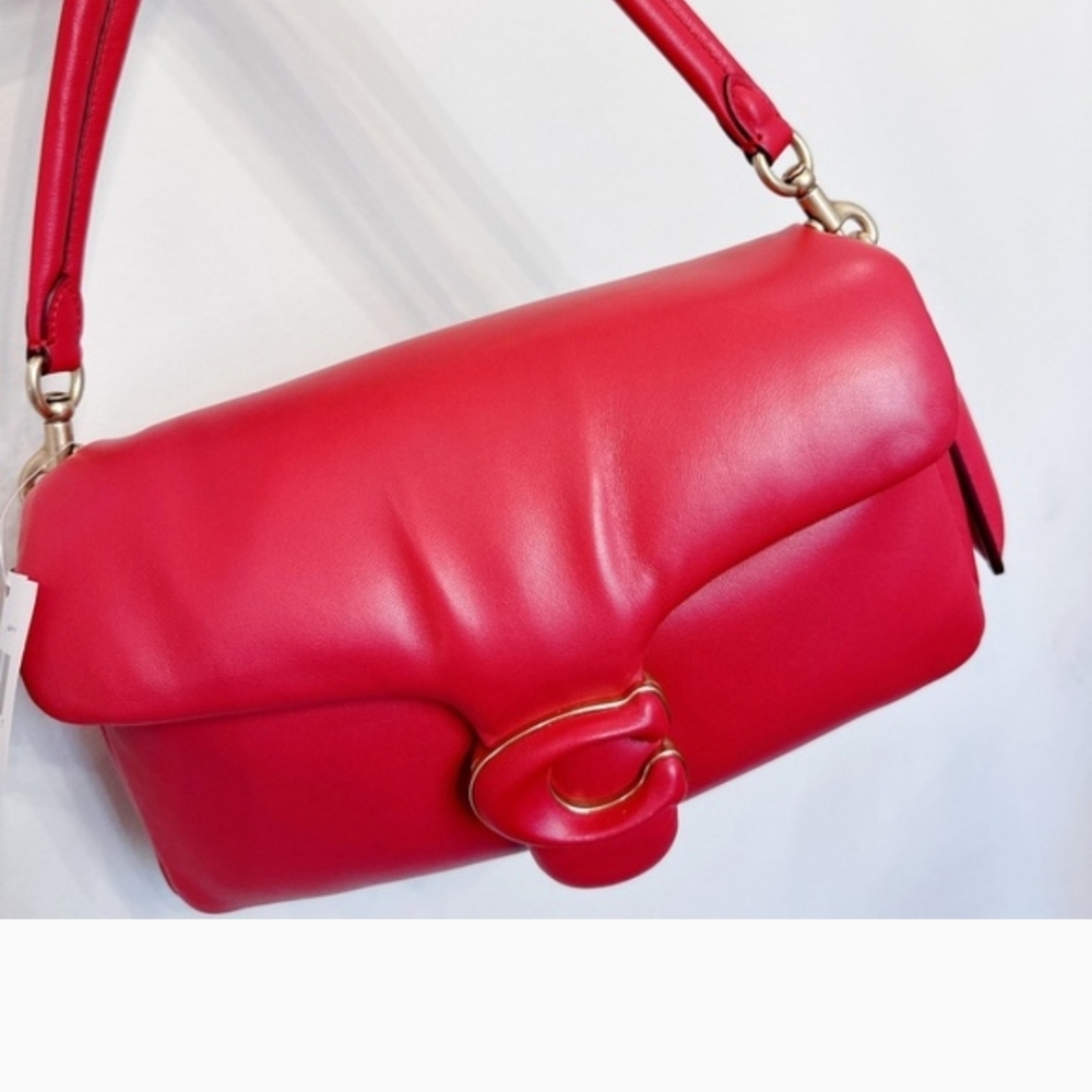 Coach Pillow Tabby Size 26 Red Apple Color - Picture 4 of 7